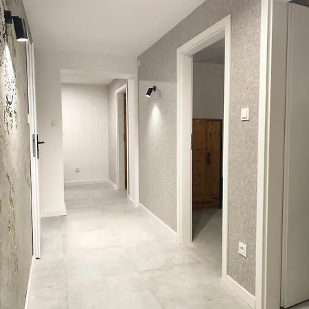 Loft - Blisko Jeziora Hostal